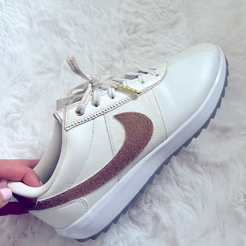 Nike women’s golf shoes size 8. Only worn a few times.
